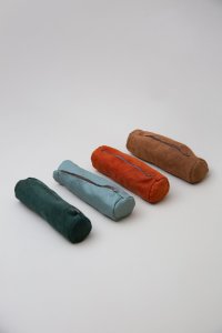A kit from On the Brink Studio, who will send you the suede, zips and tools to make your own pencil case